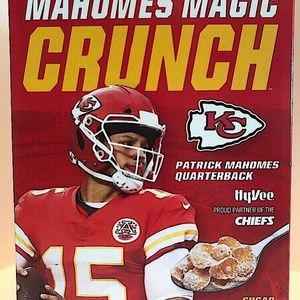 MAHOMES MAGIC CRUNCH (4 boxes)